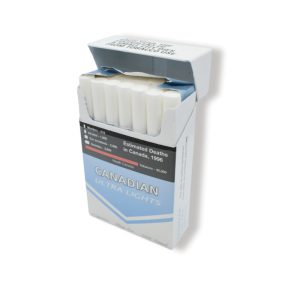 Canadian Ultra Lights King Size detail